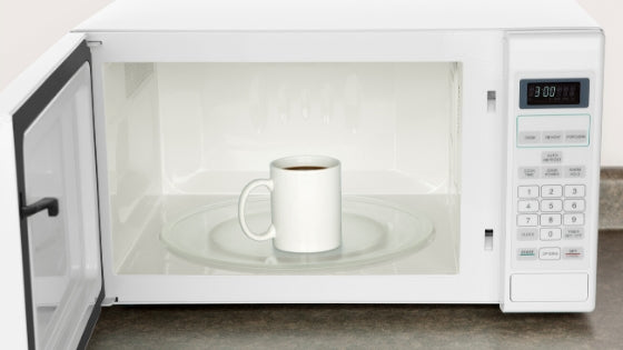 should you warm your cup of coffee in the microwave